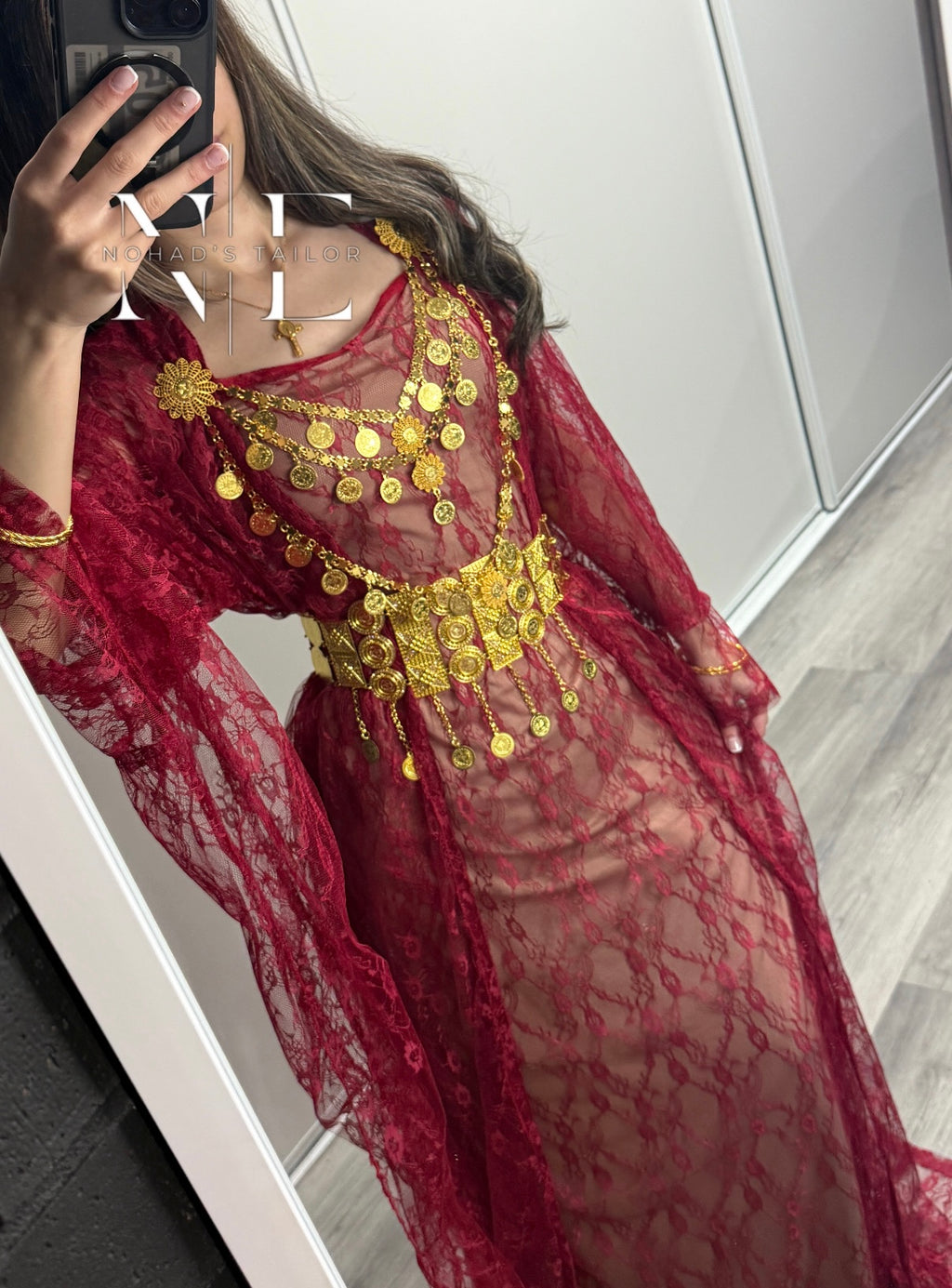 Red lace Kurdish Gown (Jilli Kurdi)